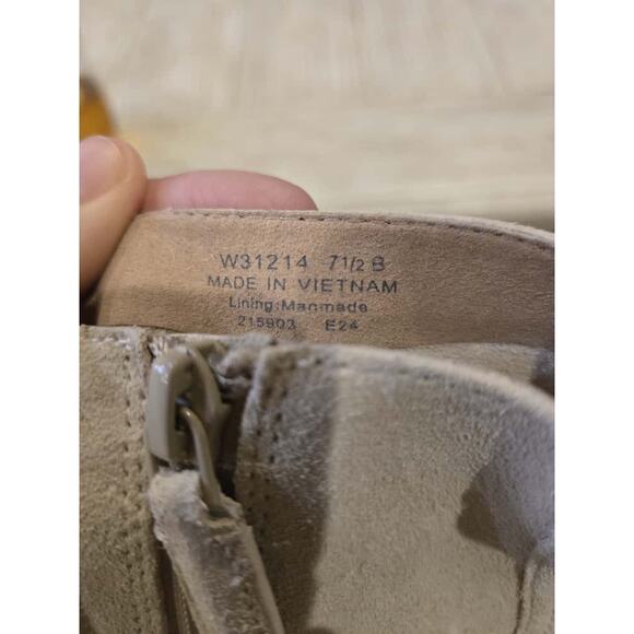 Cole Haan Women's Naia Ankle Booties Beige Size 7.5 Pointed Toe - Picture 8 of 9